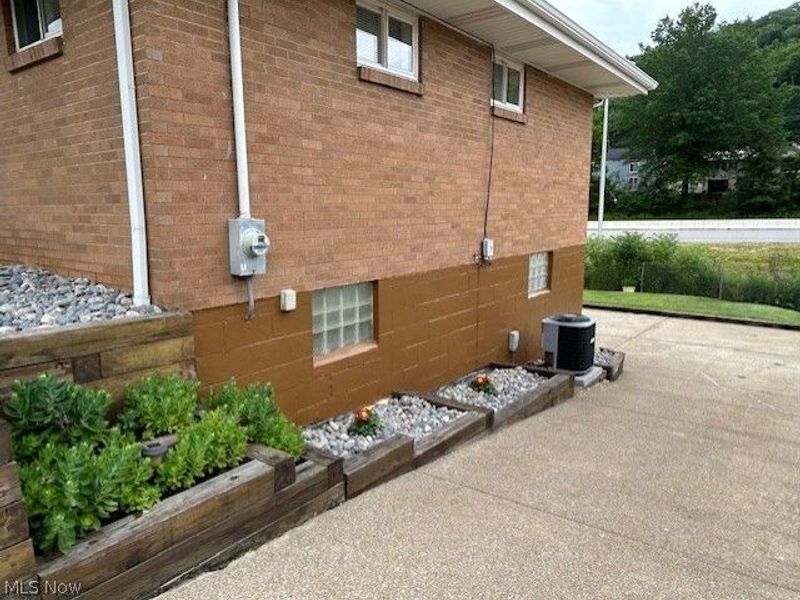 517 E Fernwood Drive, Toronto, OH 43964 Photo 7