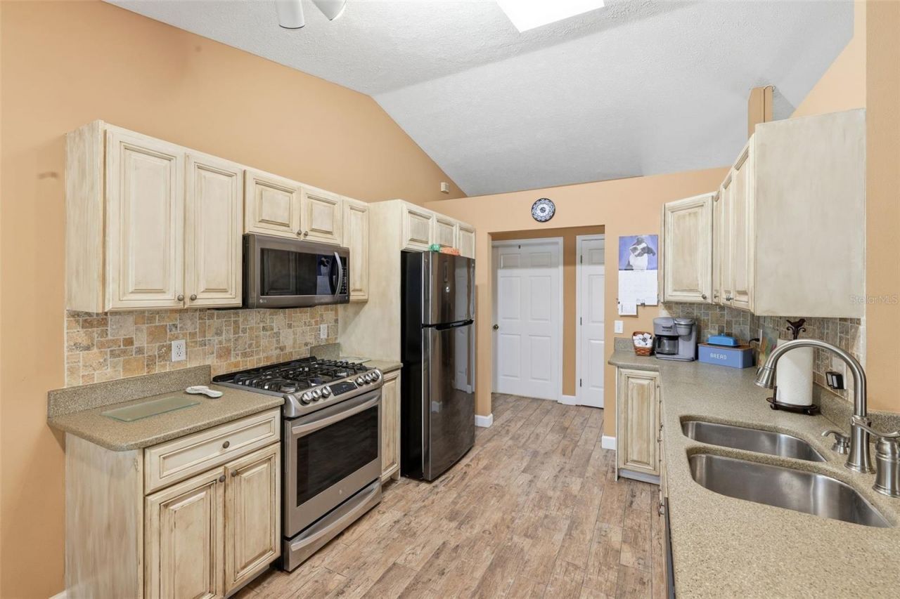 952 N Savary Avenue , Inverness, FL 34453 Photo