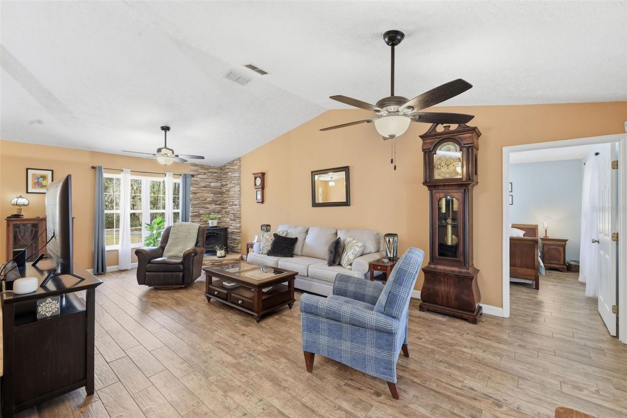 952 N Savary Avenue , Inverness, FL 34453 Photo