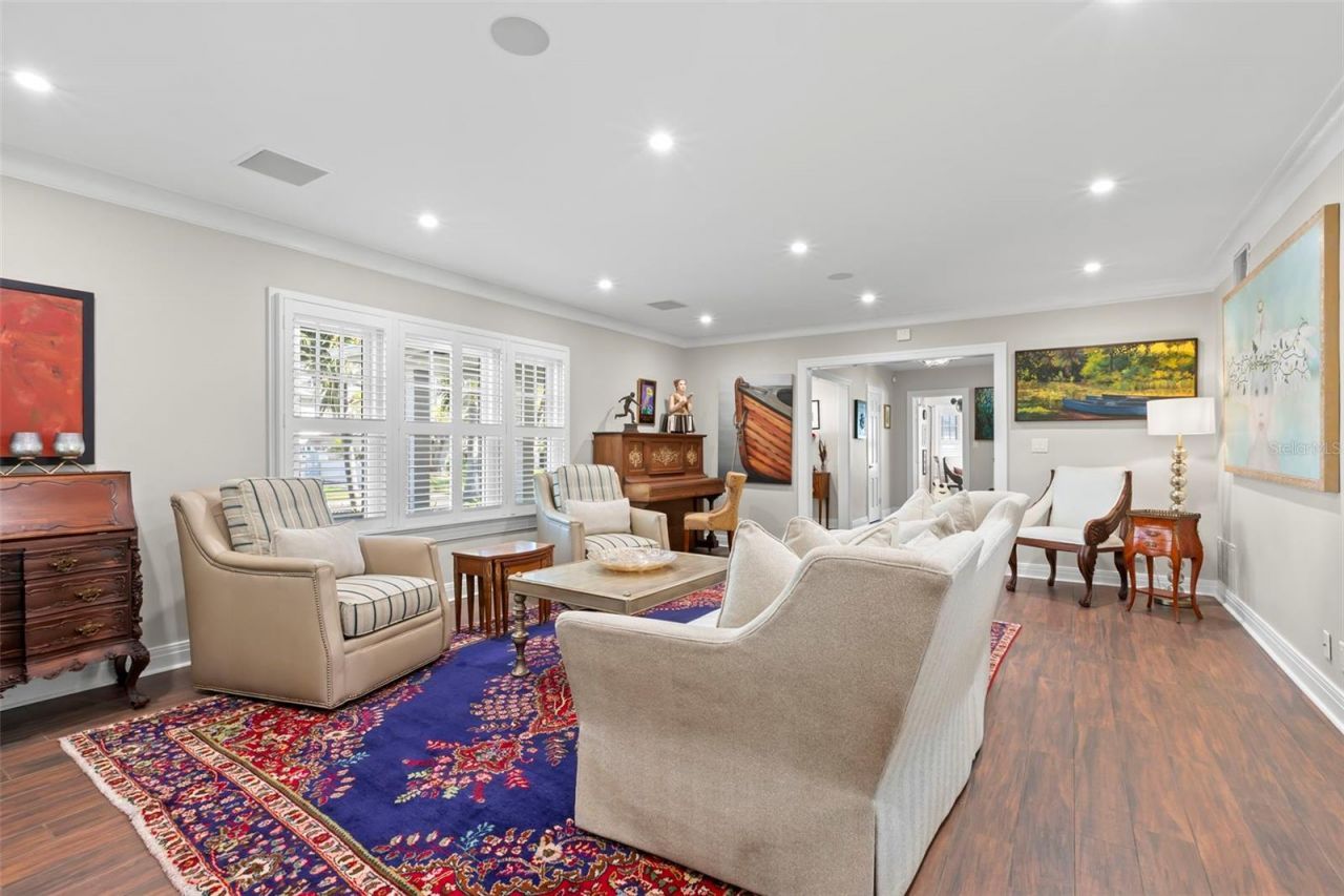 556 21st Avenue Ne, Saint Petersburg, FL 33704 Photo