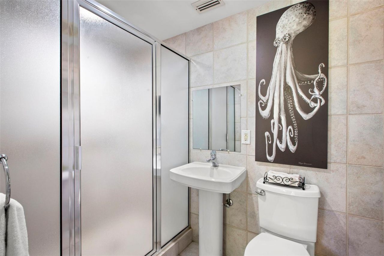 556 21st Avenue Ne, Saint Petersburg, FL 33704 Photo