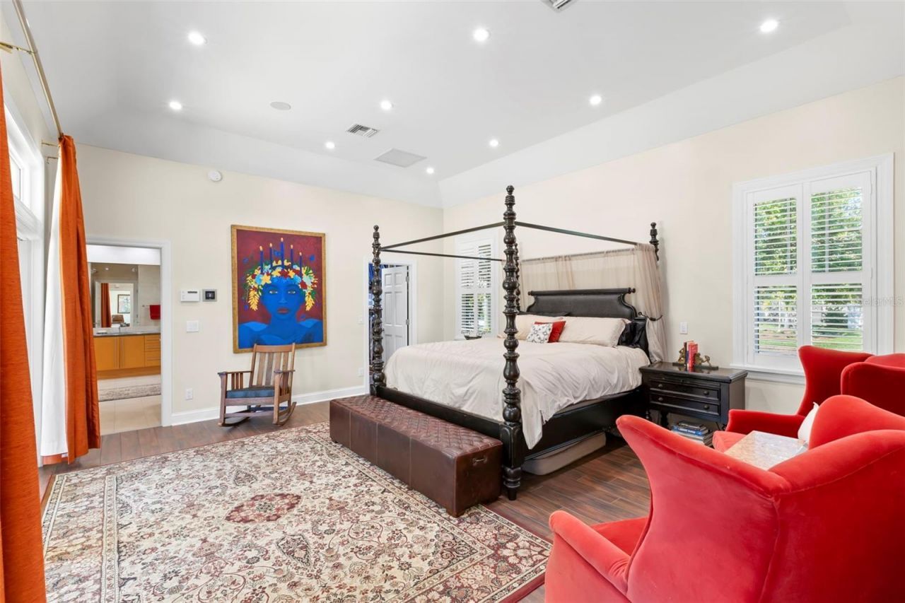 556 21st Avenue Ne, Saint Petersburg, FL 33704 Photo