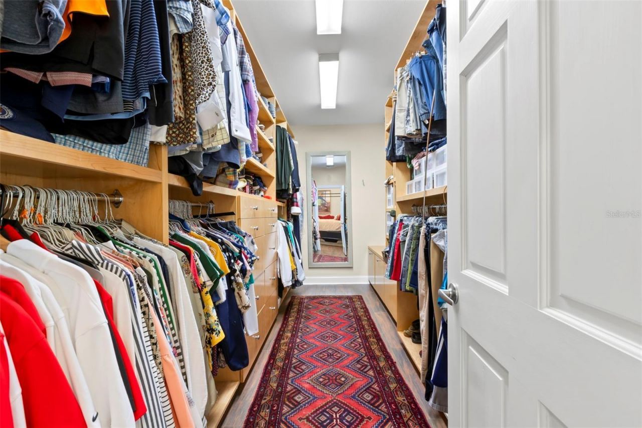 556 21st Avenue Ne, Saint Petersburg, FL 33704 Photo