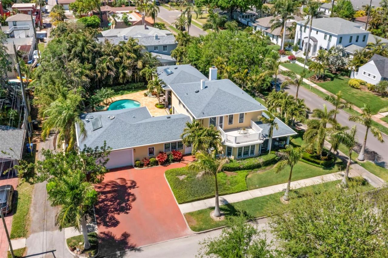 556 21st Avenue Ne, Saint Petersburg, FL 33704 Photo