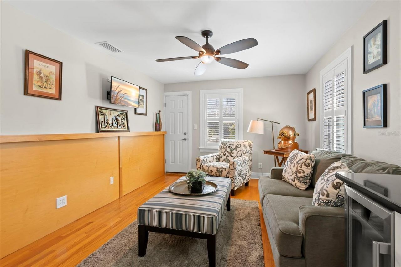 556 21st Avenue Ne, Saint Petersburg, FL 33704 Photo