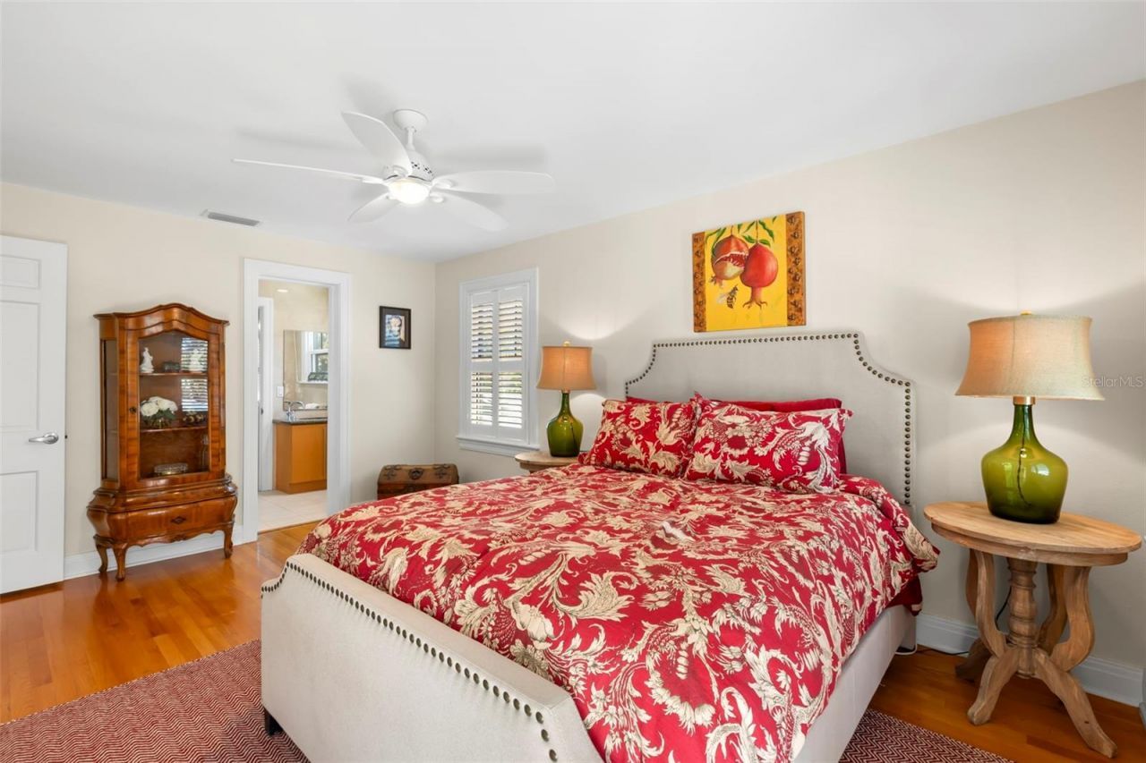 556 21st Avenue Ne, Saint Petersburg, FL 33704 Photo