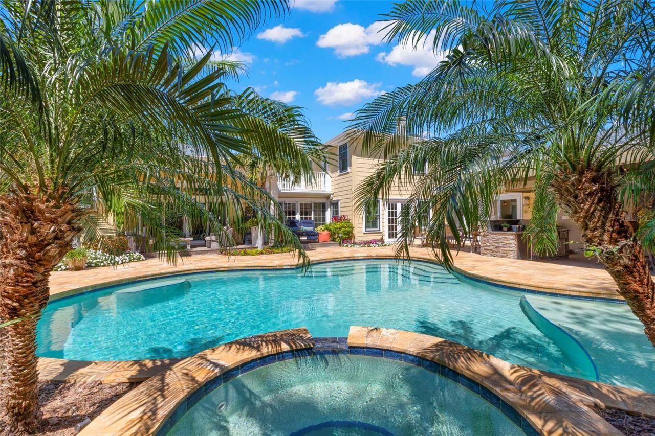 556 21st Avenue Ne, Saint Petersburg, FL 33704 Photo