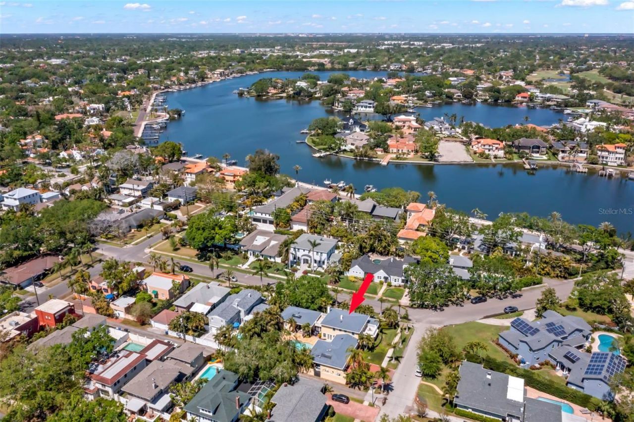 556 21st Avenue Ne, Saint Petersburg, FL 33704 Photo