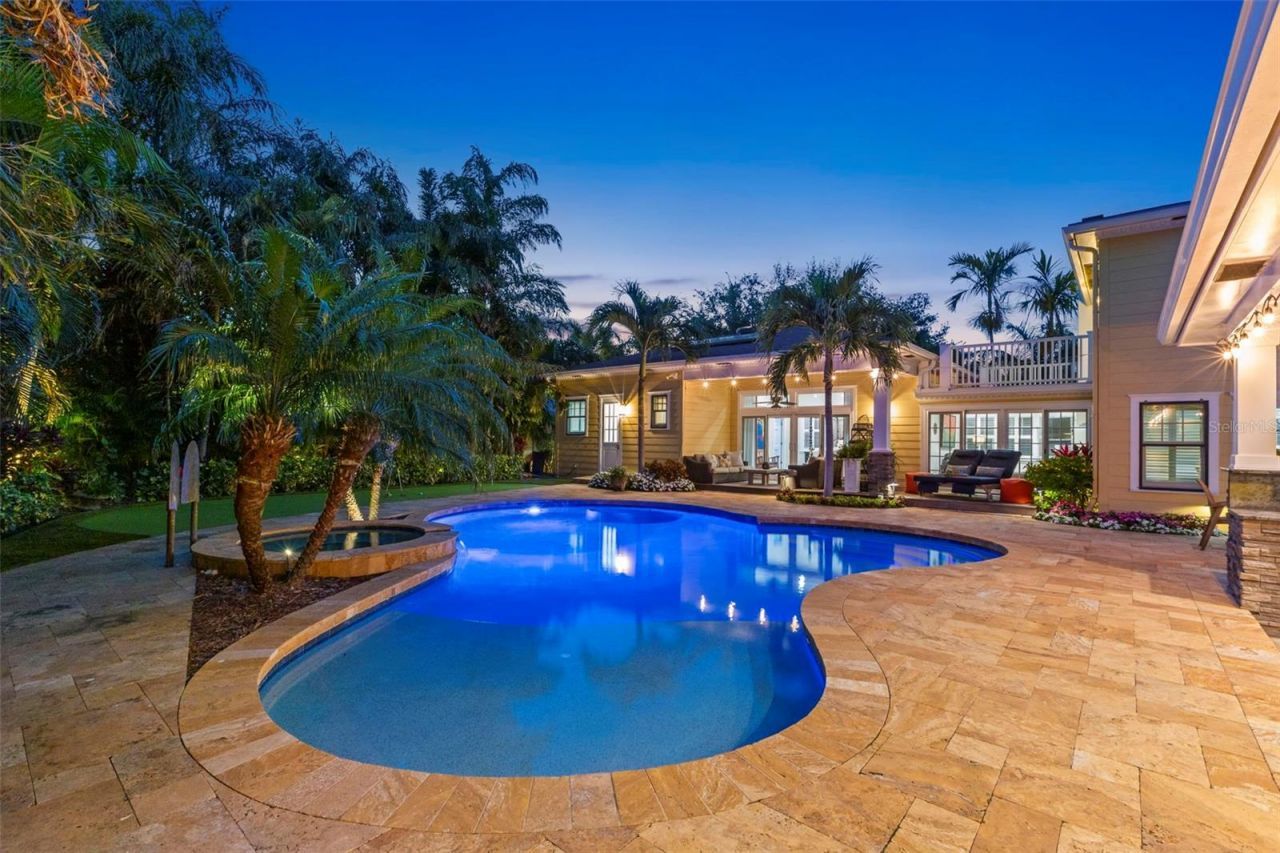 556 21st Avenue Ne, Saint Petersburg, FL 33704 Photo