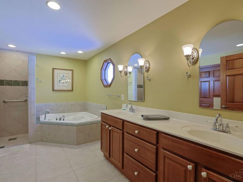 537 Cider Mill Way, Tipp City, OH 45371 Photo 14