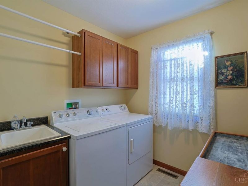 537 Cider Mill Way, Tipp City, OH 45371 Photo 22