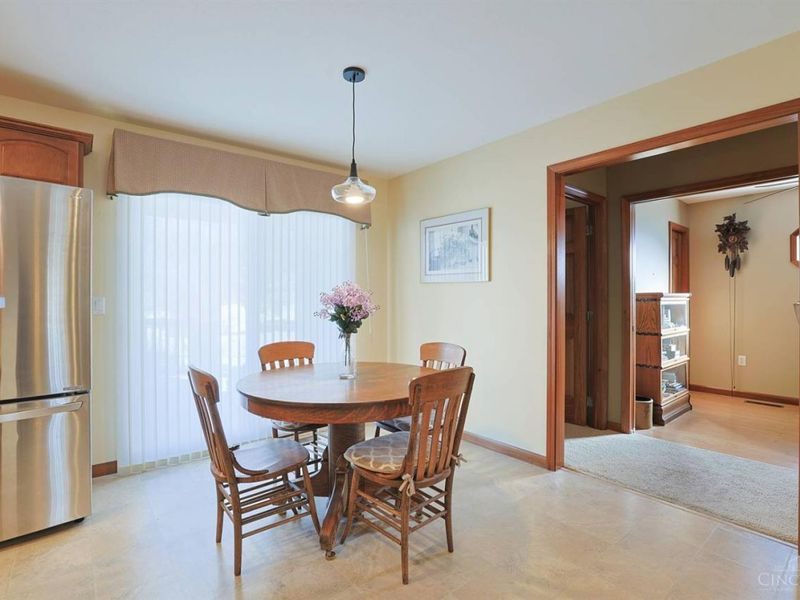 537 Cider Mill Way, Tipp City, OH 45371 Photo 9