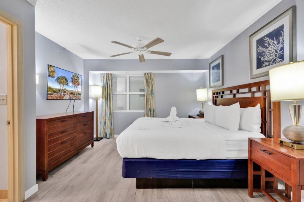 5200 N Ocean Blvd.  Photo 17