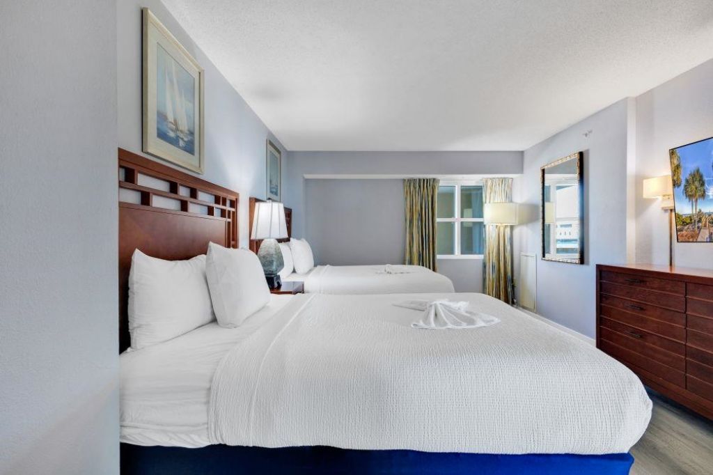 5200 N Ocean Blvd.  Photo 19