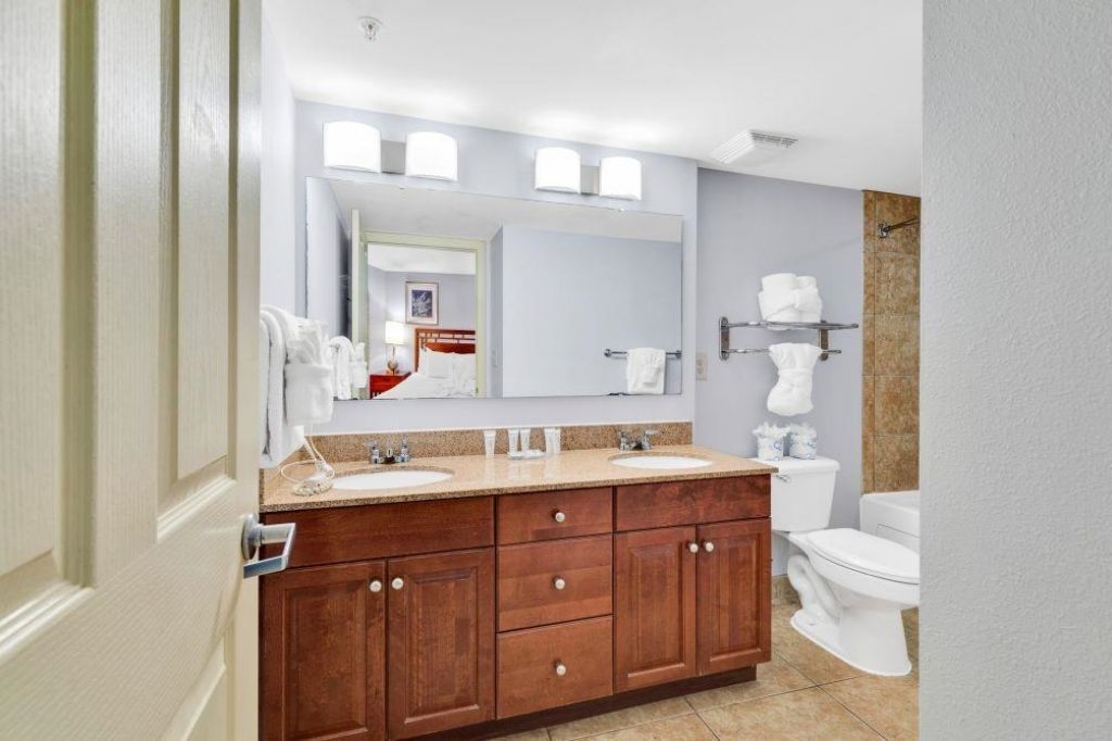 5200 N Ocean Blvd.  Photo 28