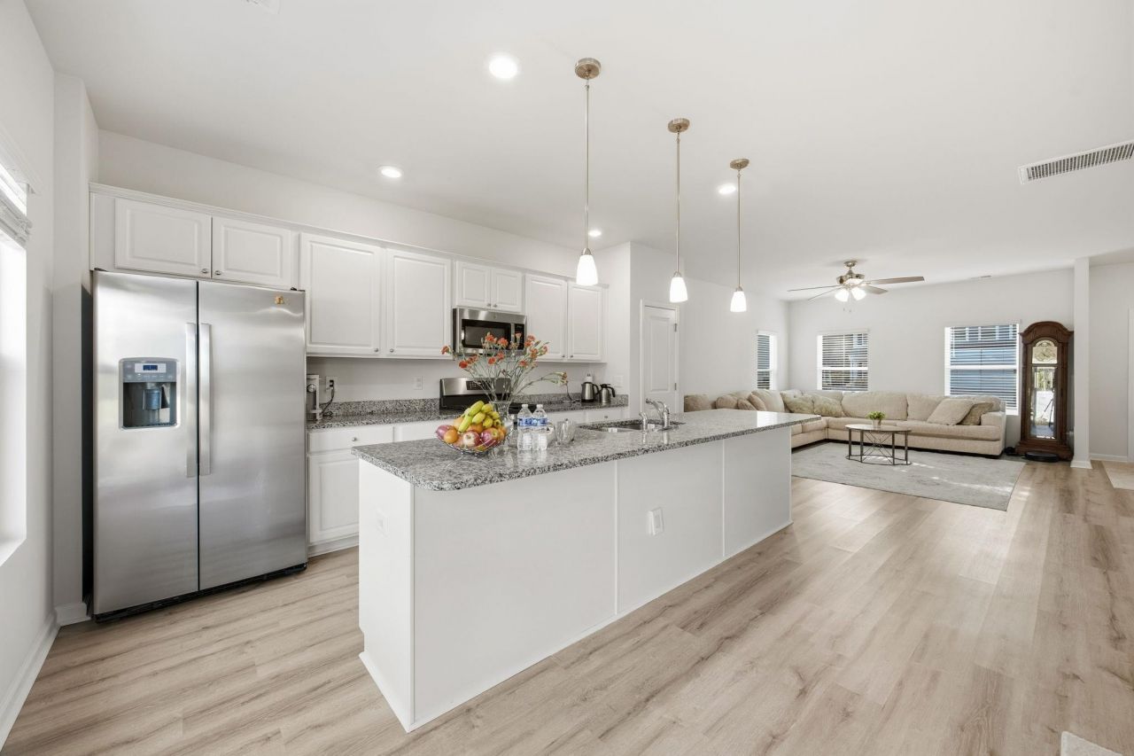 450 Archer Ct. Photo 15