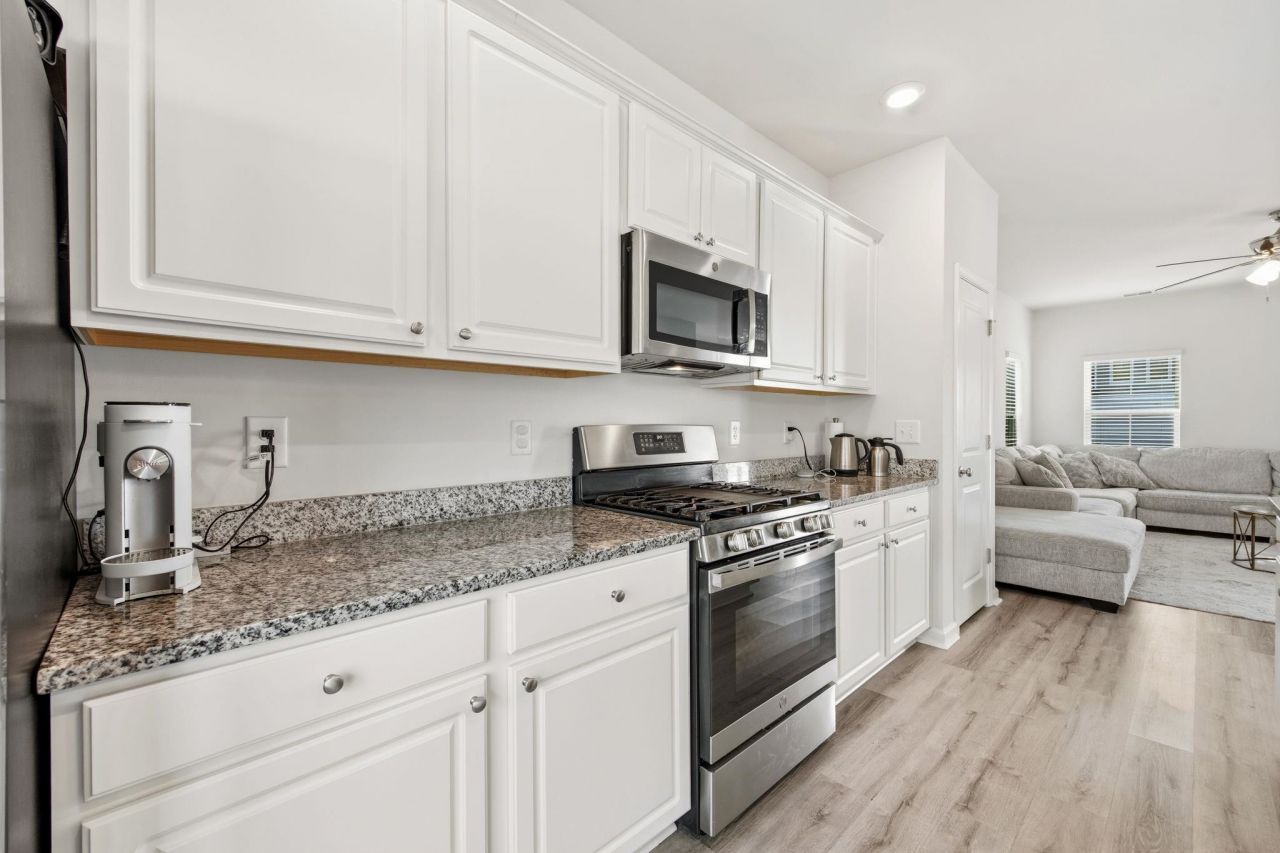 450 Archer Ct. Photo 18