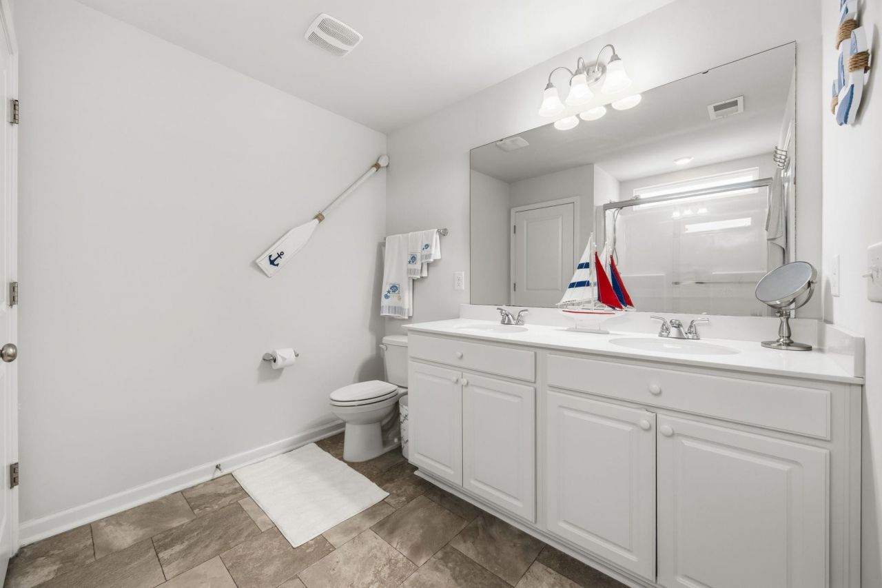 450 Archer Ct. Photo 29