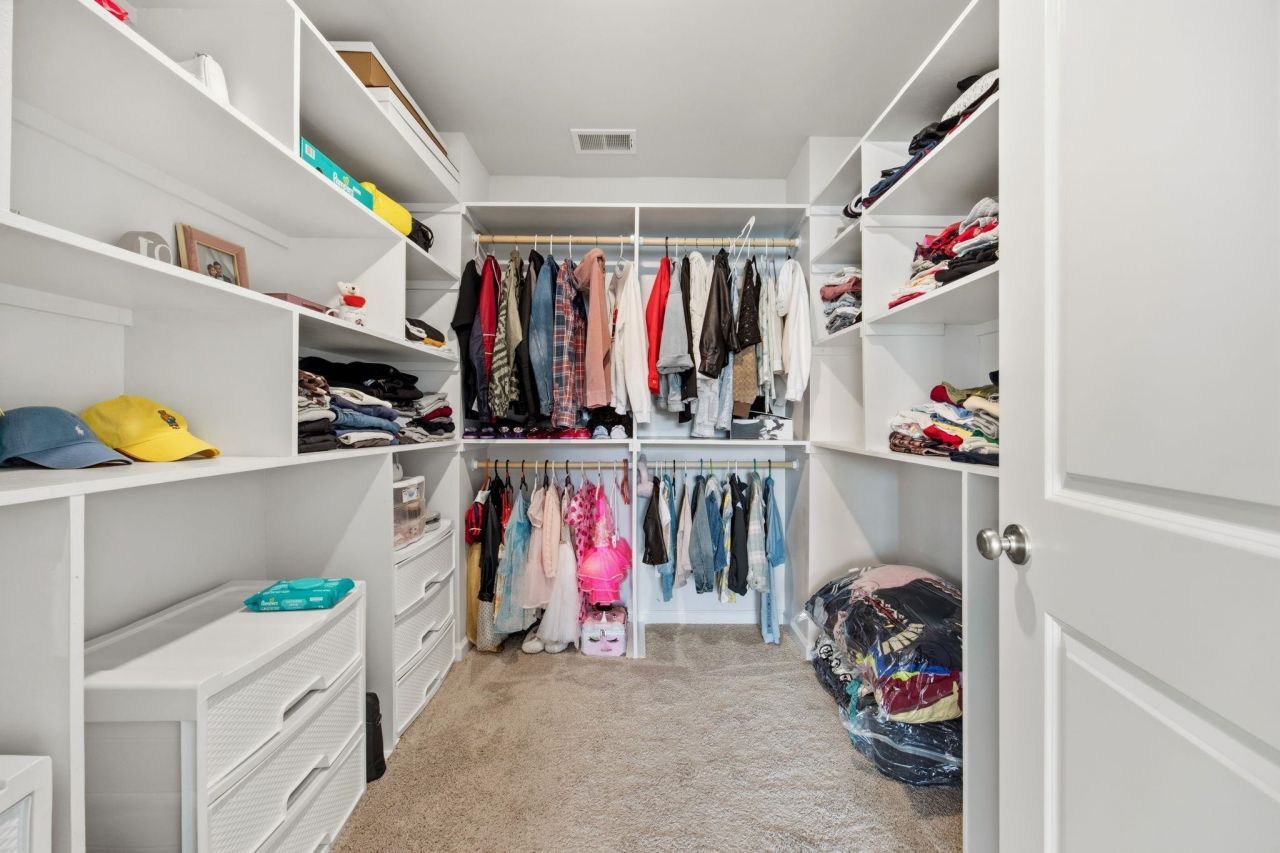 450 Archer Ct. Photo 30