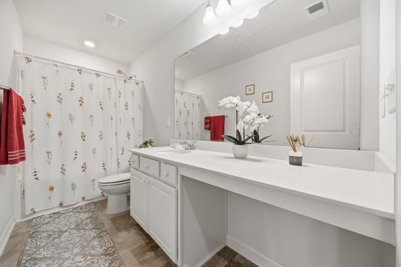 450 Archer Ct. Photo 34