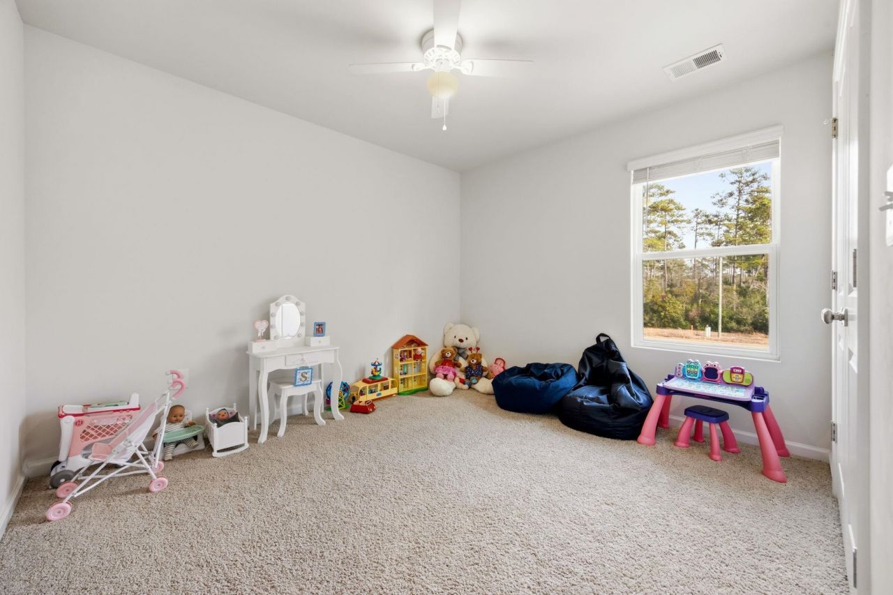 450 Archer Ct. Photo 35