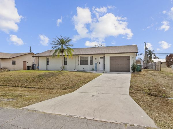822 SW Harvard Road, Port St. Lucie, FL 34953