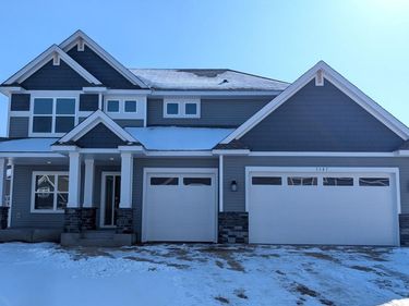 7547 Upper 42nd Street N, Oakdale, MN 55128