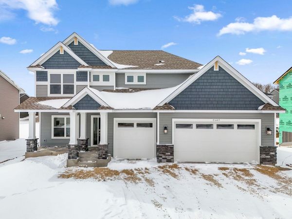 7547 Upper 42nd Street N, Oakdale, MN 55128