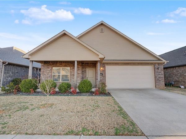 6159 W Limerick Way , Fayetteville, AR 72704