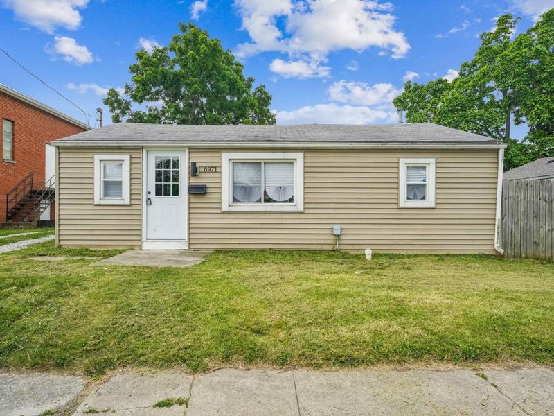 6971 London Groveport Road , Grove City, OH 43123 Photo 1