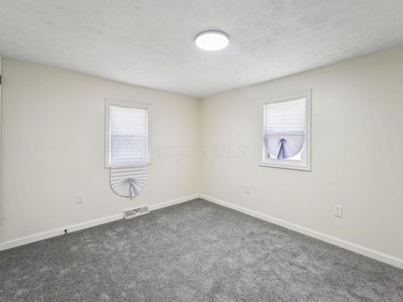 6971 London Groveport Road , Grove City, OH 43123 Photo 20