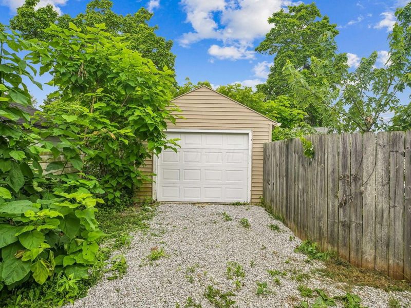 6971 London Groveport Road , Grove City, OH 43123 Photo 28