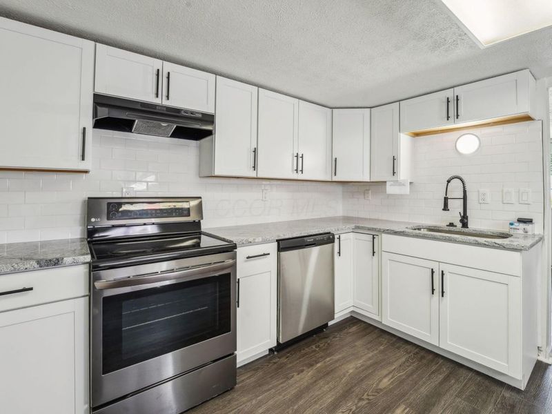 6971 London Groveport Road , Grove City, OH 43123 Photo 9