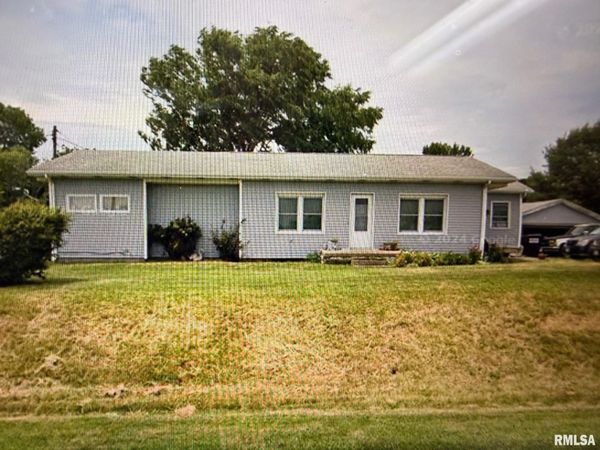 577 IL Route 48 Road, Morrisonville, IL 62546