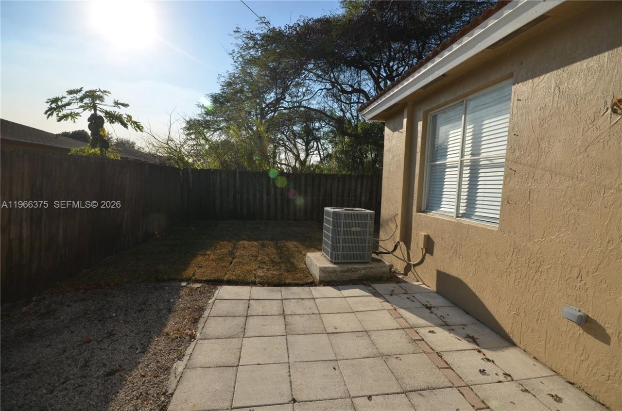 1616 SW 2nd St, Unit 1616, Homestead, FL 33030 Photo