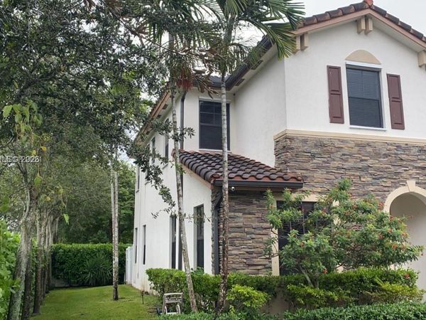 8987 W 35th Ave , Unit 8987, Hialeah, FL 33018