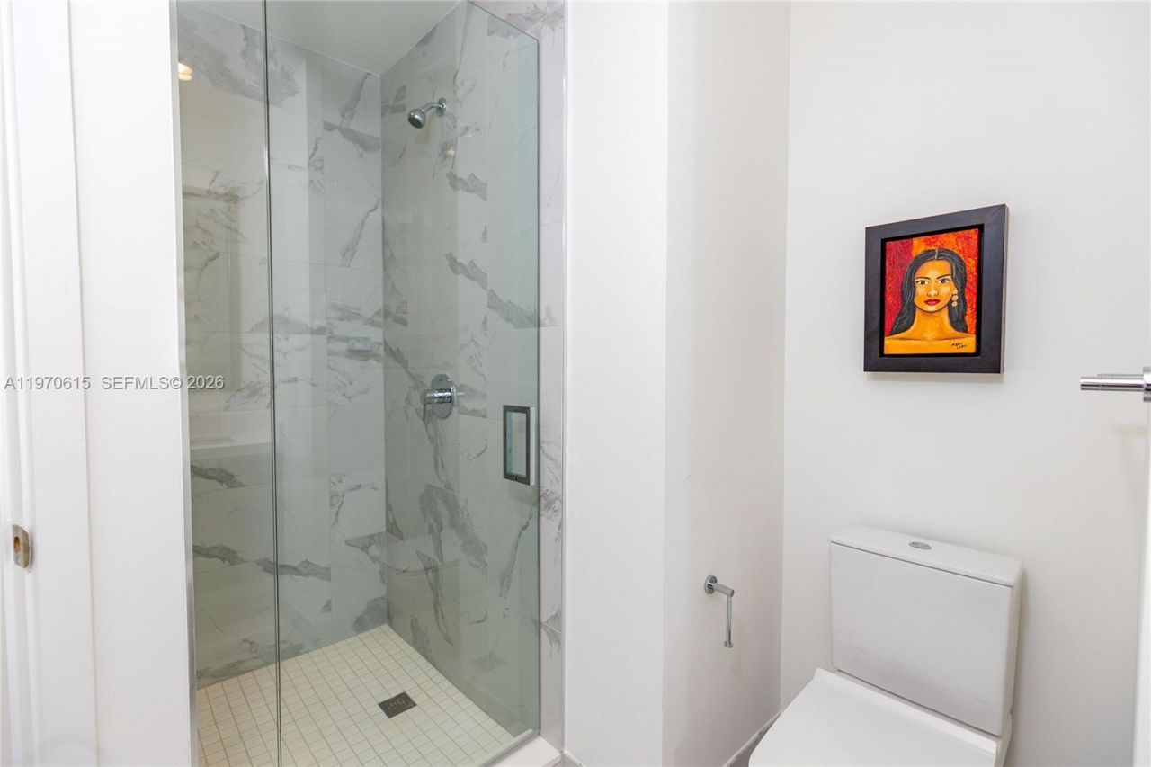 851 NE 1st Ave, Unit 2812, Miami, FL 33132 Photo