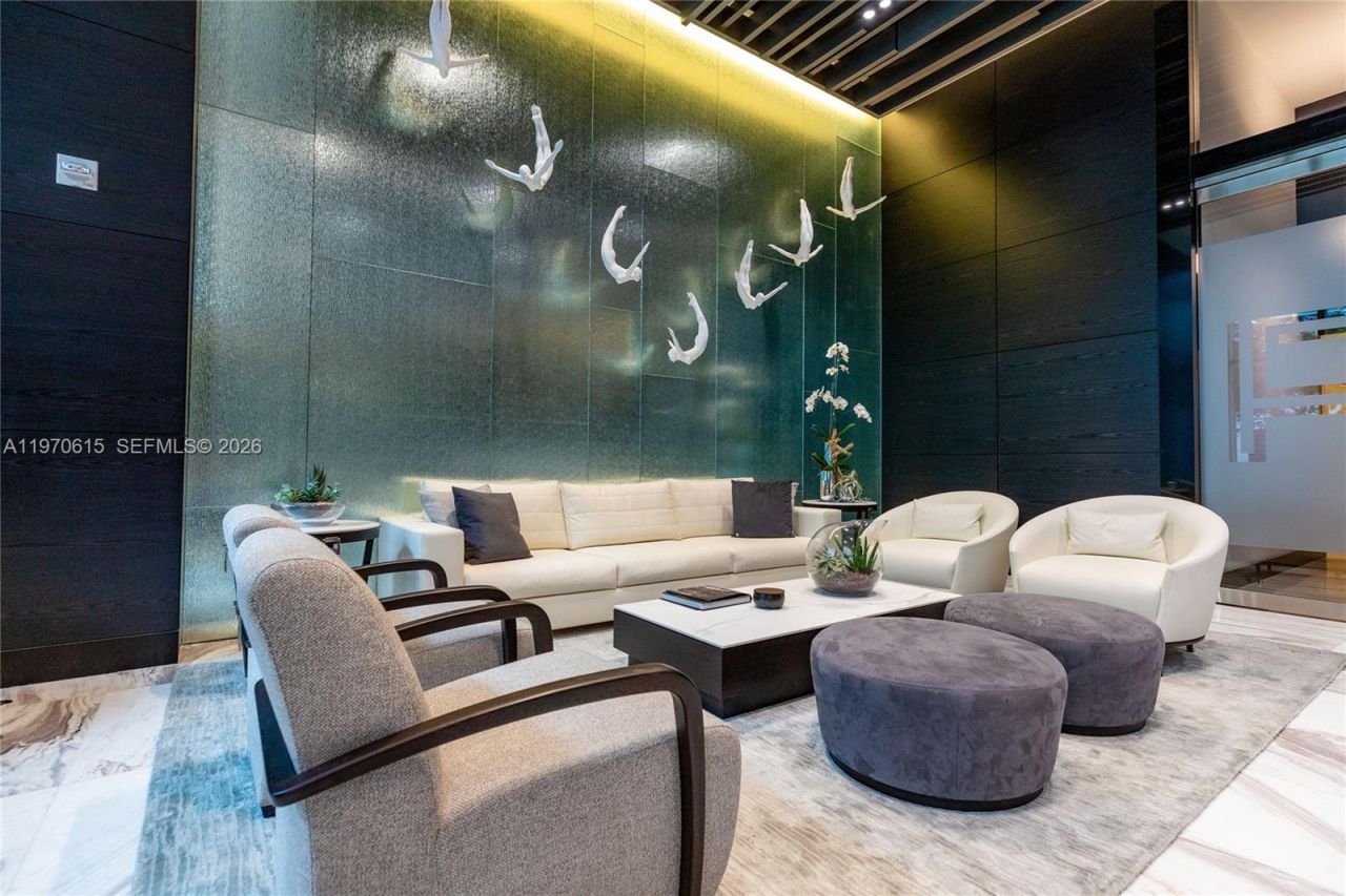 851 NE 1st Ave, Unit 2812, Miami, FL 33132 Photo