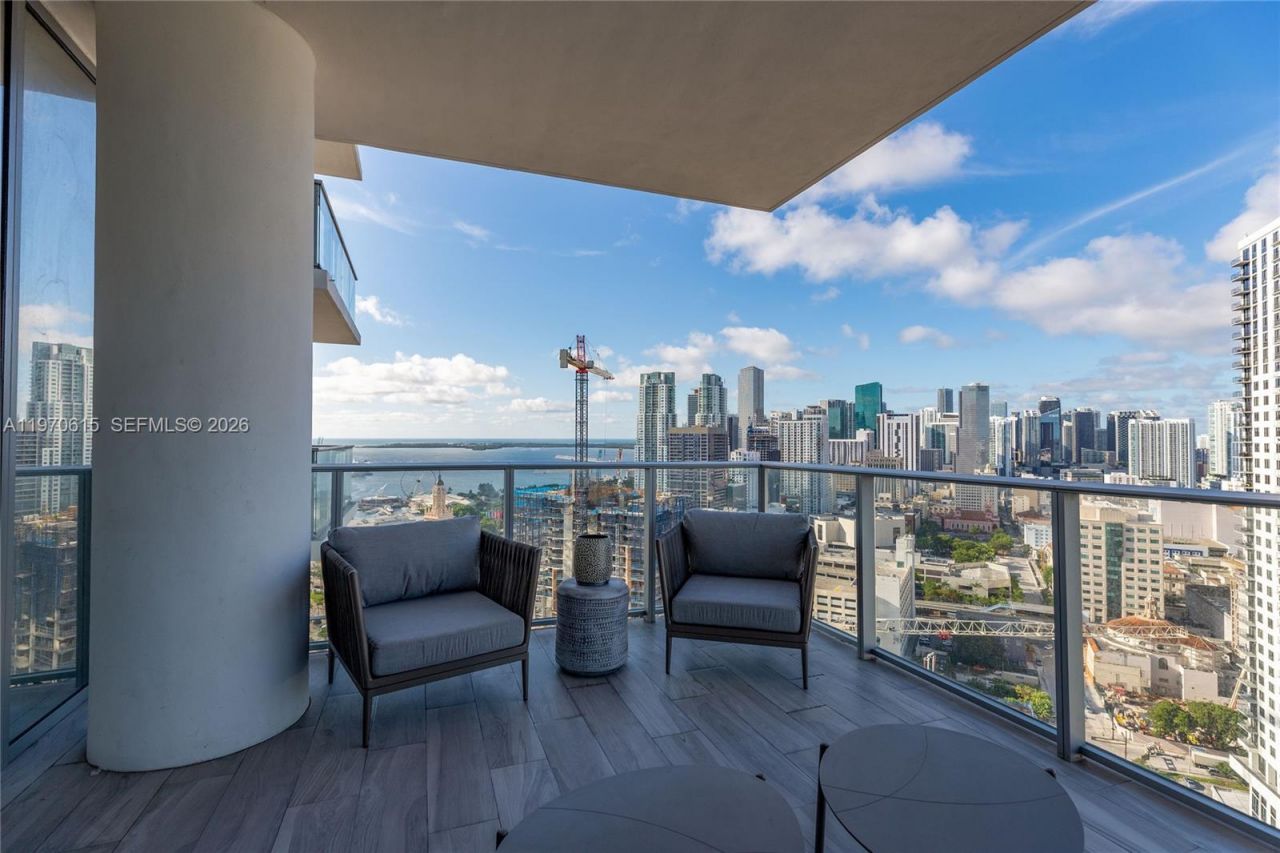 851 NE 1st Ave, Unit 2812, Miami, FL 33132 Photo