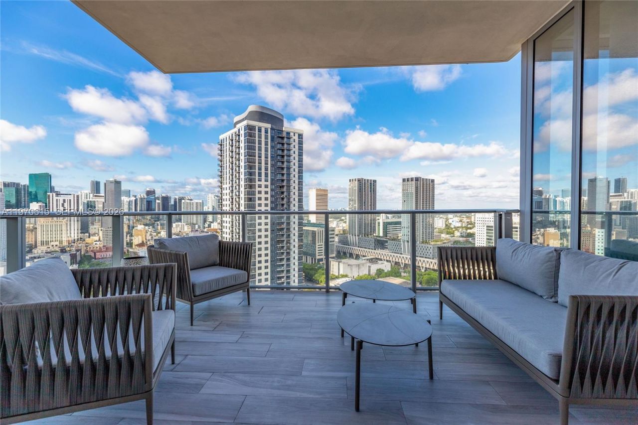 851 NE 1st Ave, Unit 2812, Miami, FL 33132 Photo