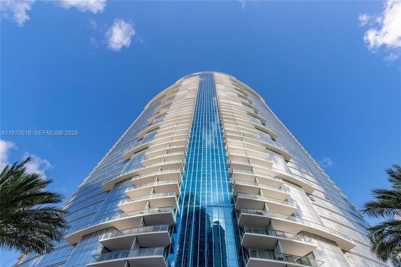 851 NE 1st Ave, Unit 2812, Miami, FL 33132 Photo