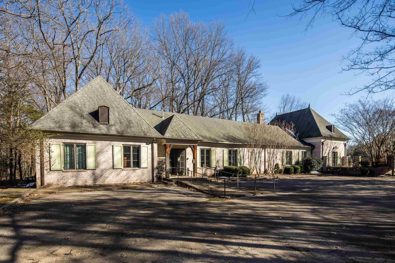 7936 Players Forest Dr, Memphis, TN 38119 Main Photo