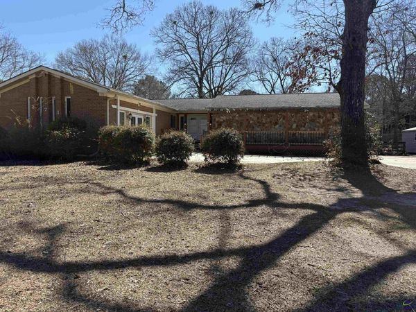 271 Lakeshore Drive, Warner Robins, GA 31088