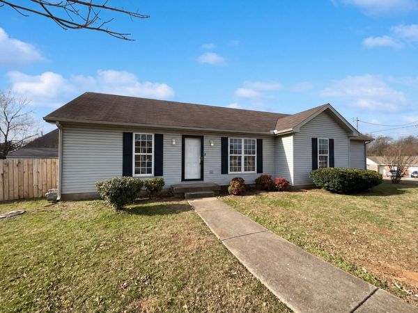 100 Carnicelli Ct , Smyrna, TN 37167