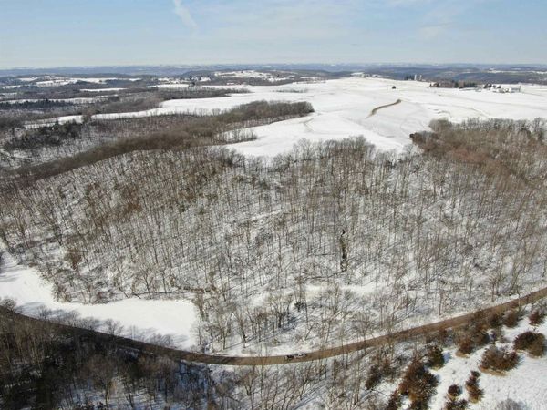 0000 Vineyard Road, Prairie Du Chien, WI 53821