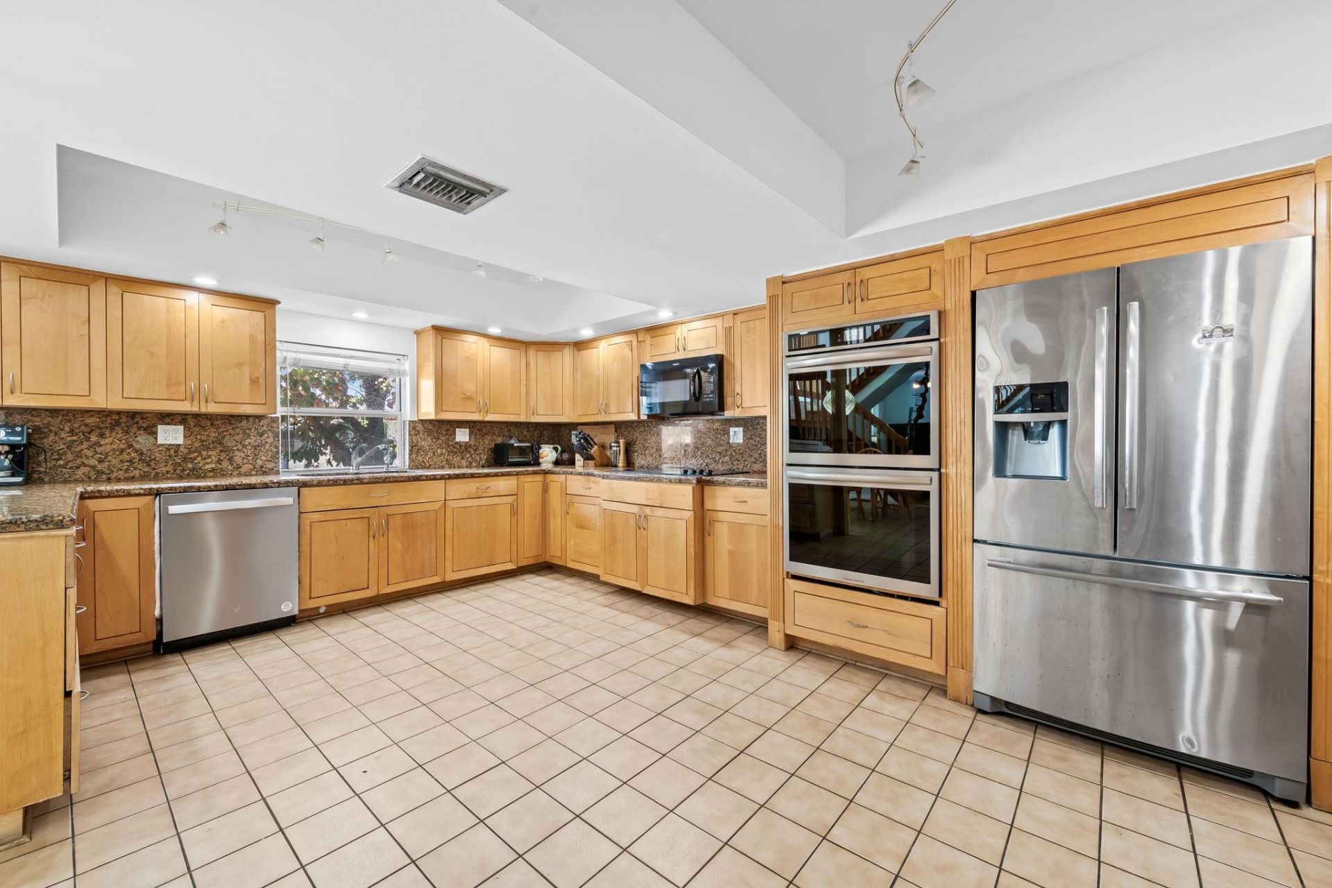 1031 NE 27th Avenue, Pompano Beach, FL 33062 Photo