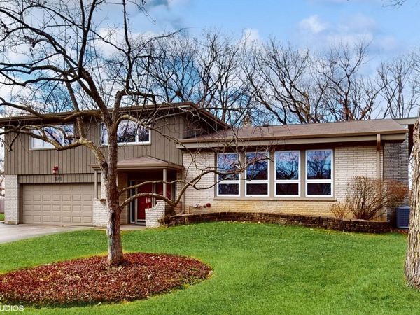 1240 Eaton Court, Highland Park, IL 60035