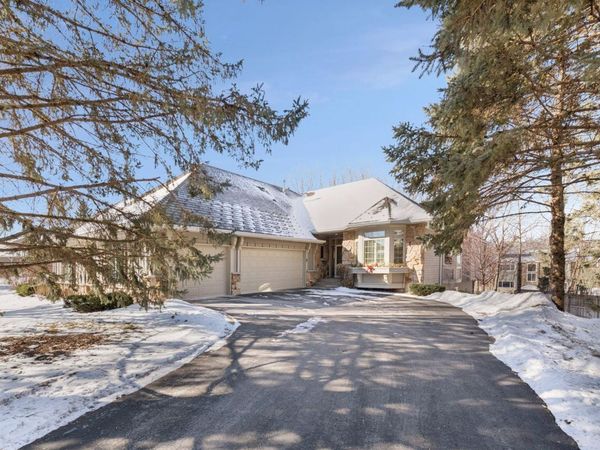 665 Waycliffe Drive N, Wayzata, MN 55391