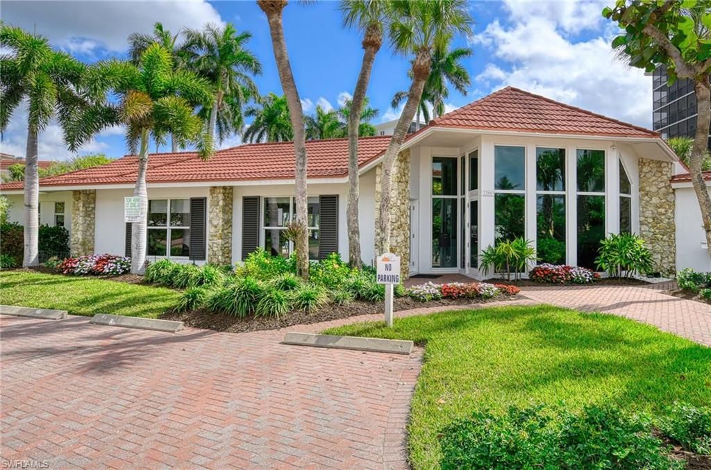 2206 Gulf Shore Blvd N, Unit G-2, Naples, FL 34102 Photo