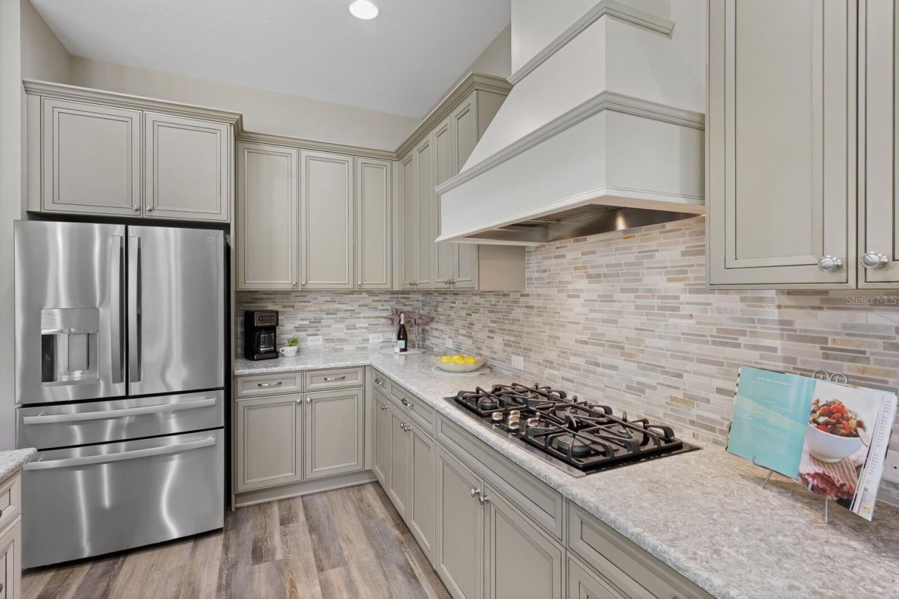 569 Mast Drive, Bradenton, FL 34208 Photo